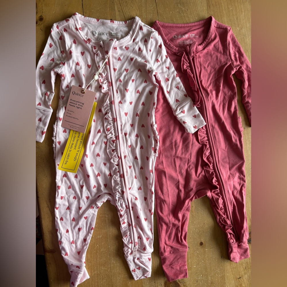 NWT Quince Bamboo Ruffle Pajamas 6-9 months